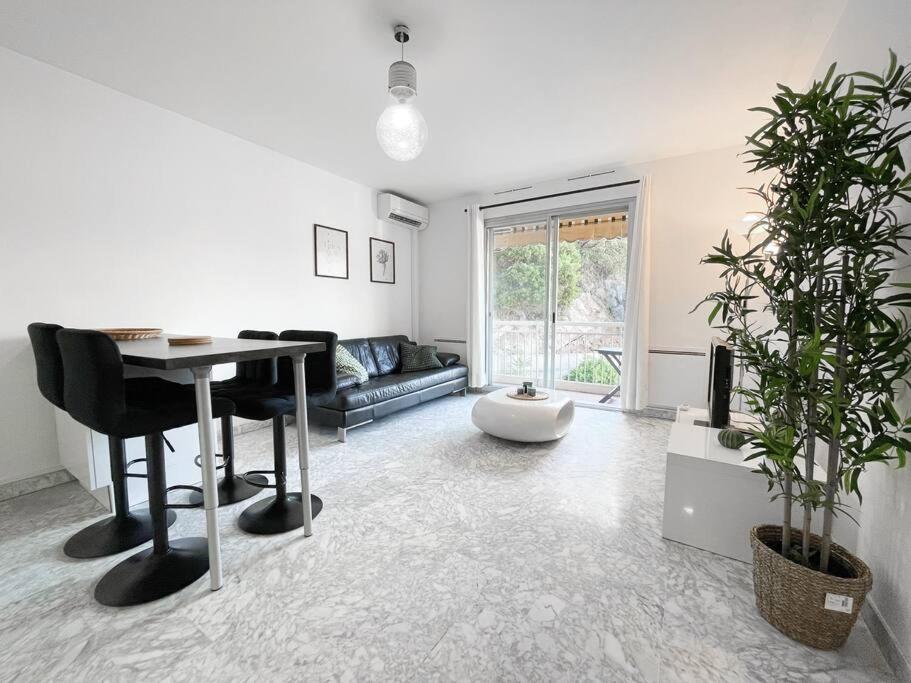 Cosy Deux Pieces Apartment Menton Luaran gambar